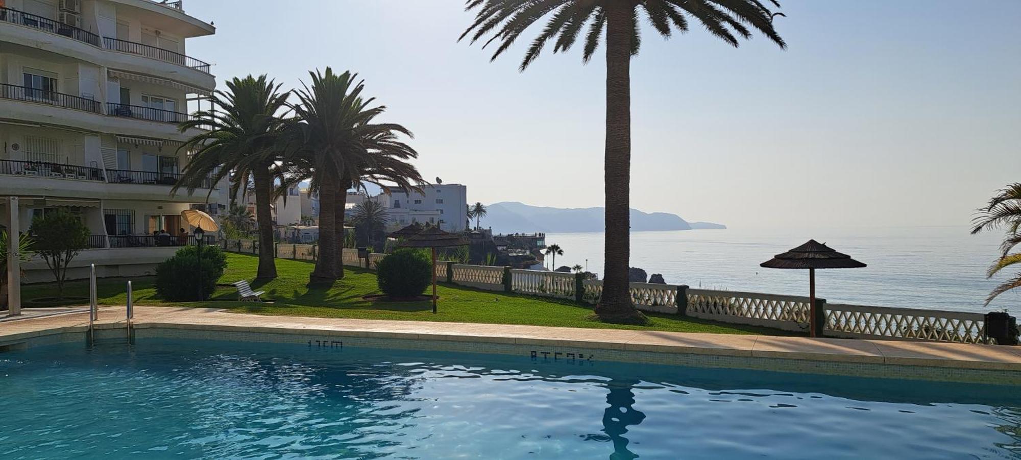 Apartamento Acapulco Playa Beautiful Seaview Nerja Exterior foto