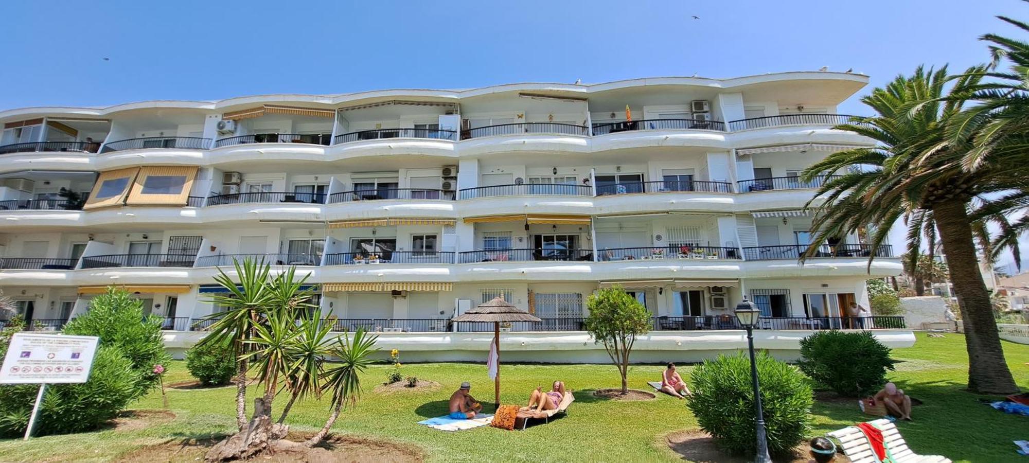Apartamento Acapulco Playa Beautiful Seaview Nerja Exterior foto
