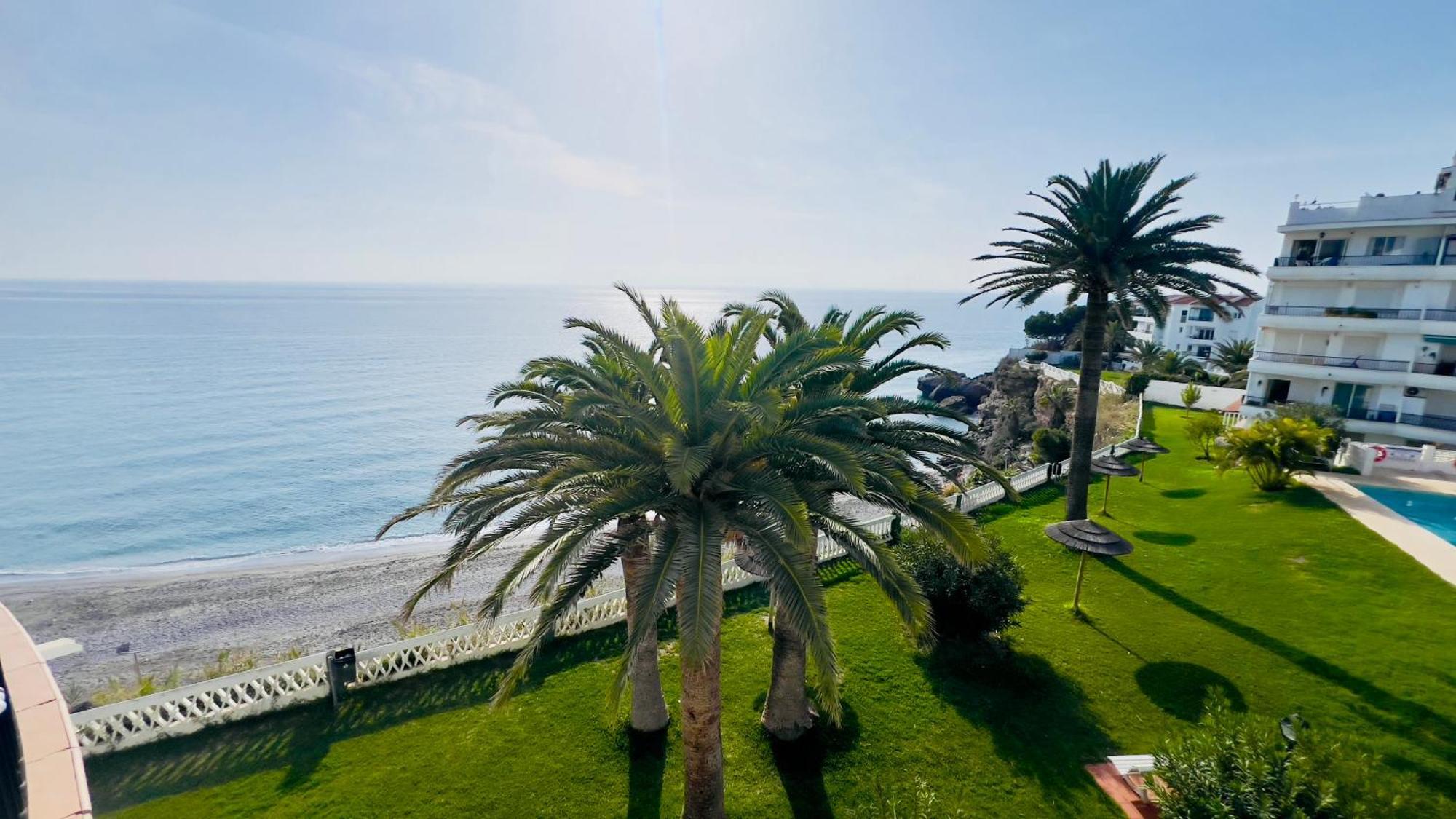 Apartamento Acapulco Playa Beautiful Seaview Nerja Exterior foto