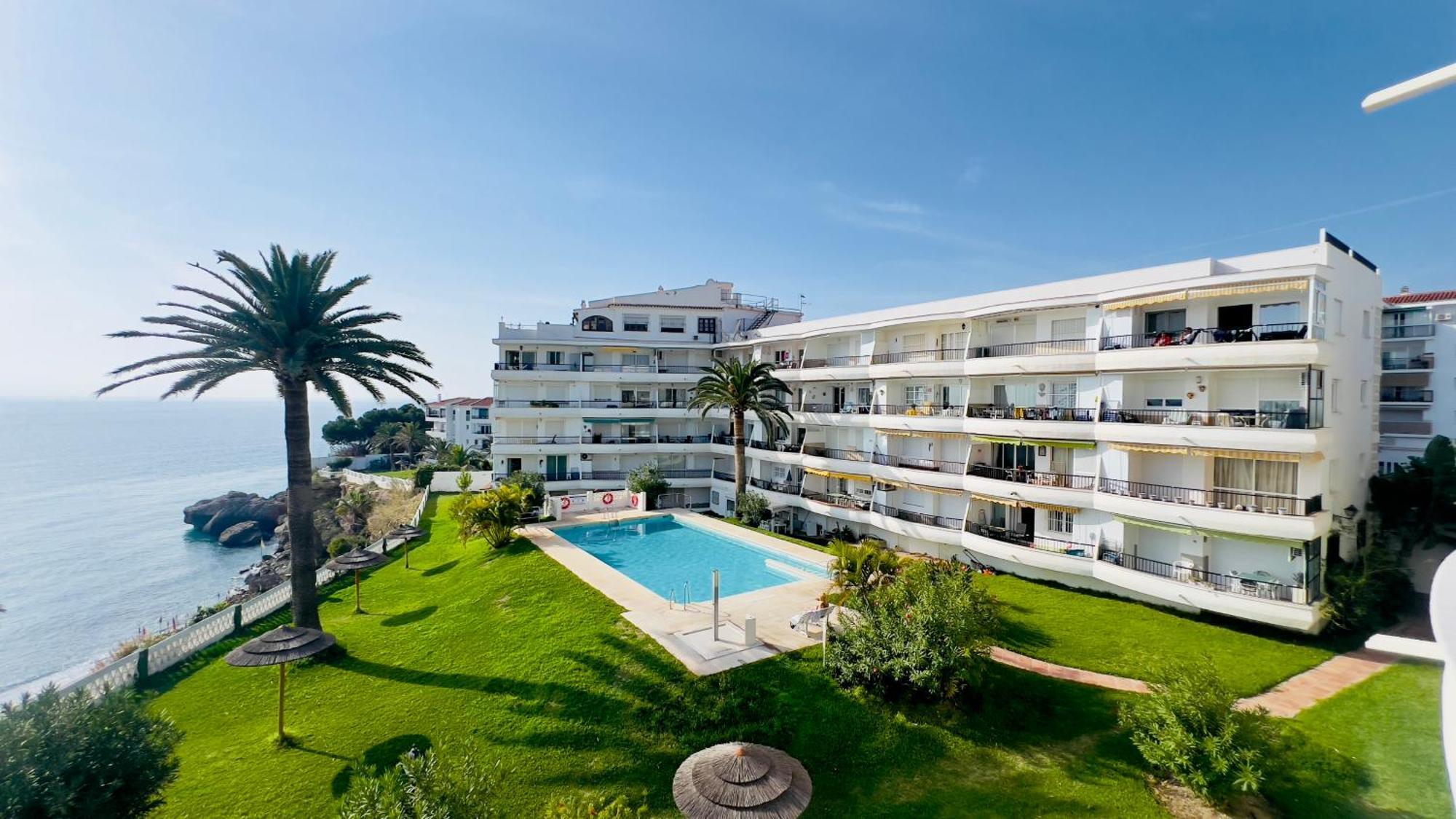 Apartamento Acapulco Playa Beautiful Seaview Nerja Exterior foto